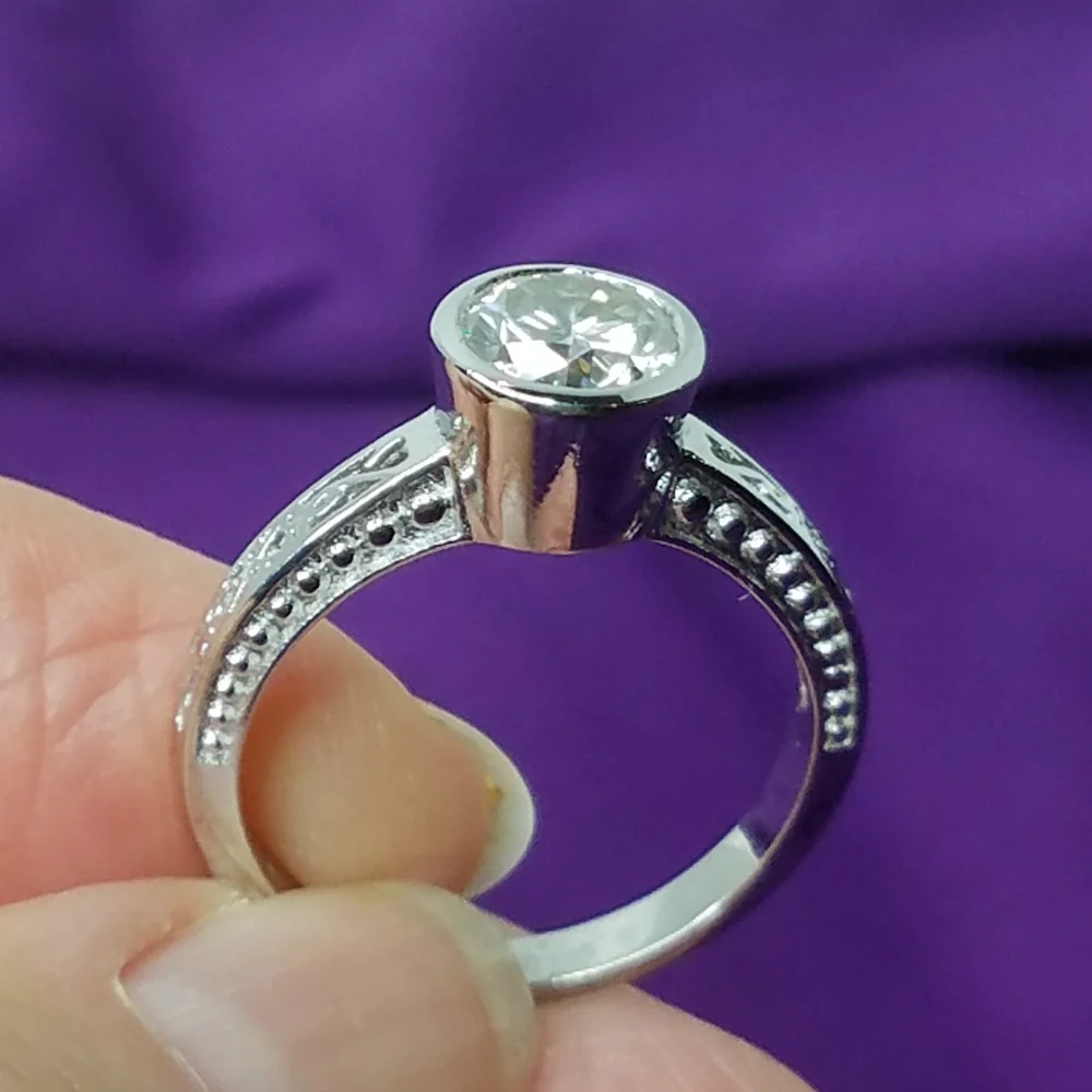 Moissanite 10 carat